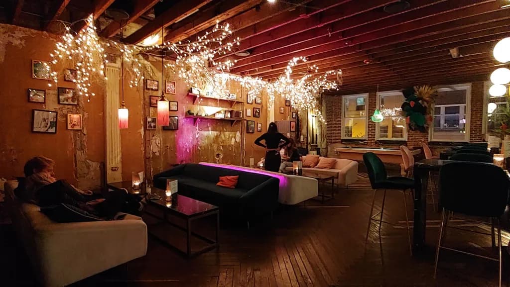 The Robinson Cocktail Room
